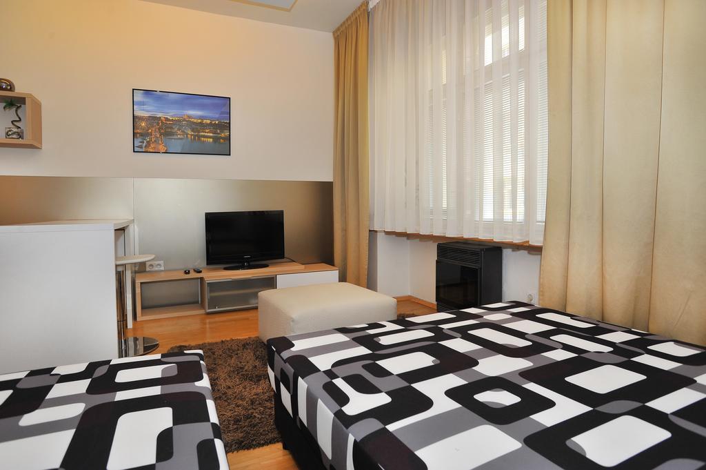Apartment Near The Old Town Square Praha Rom bilde