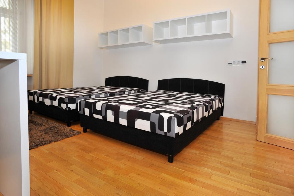Apartment Near The Old Town Square Praha Rom bilde