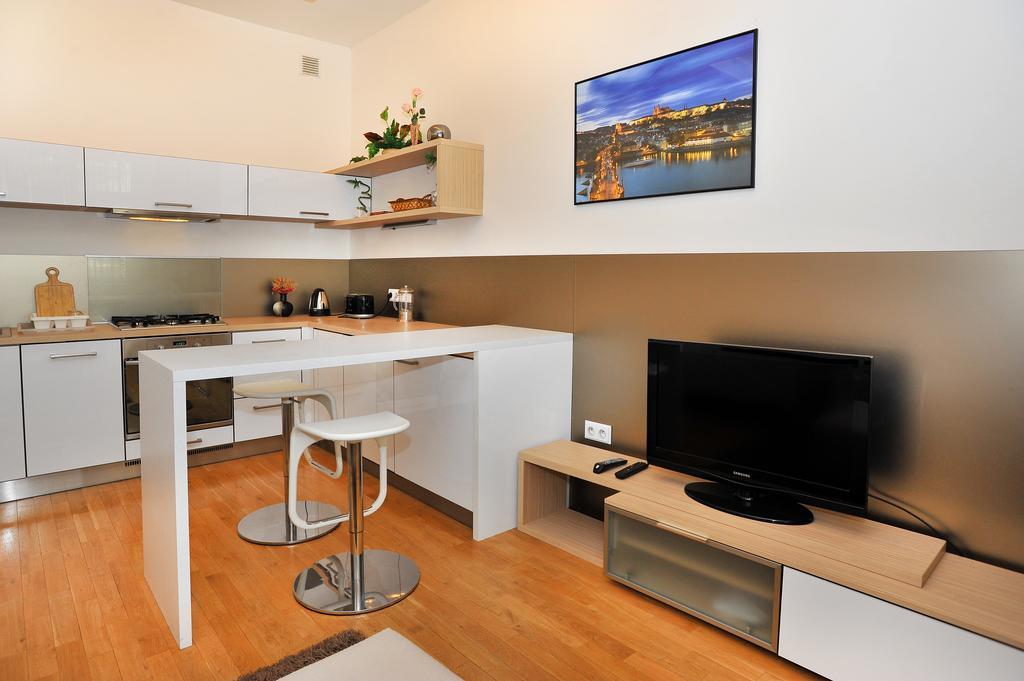 Apartment Near The Old Town Square Praha Rom bilde