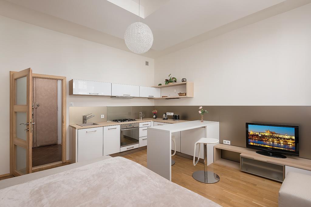 Apartment Near The Old Town Square Praha Rom bilde